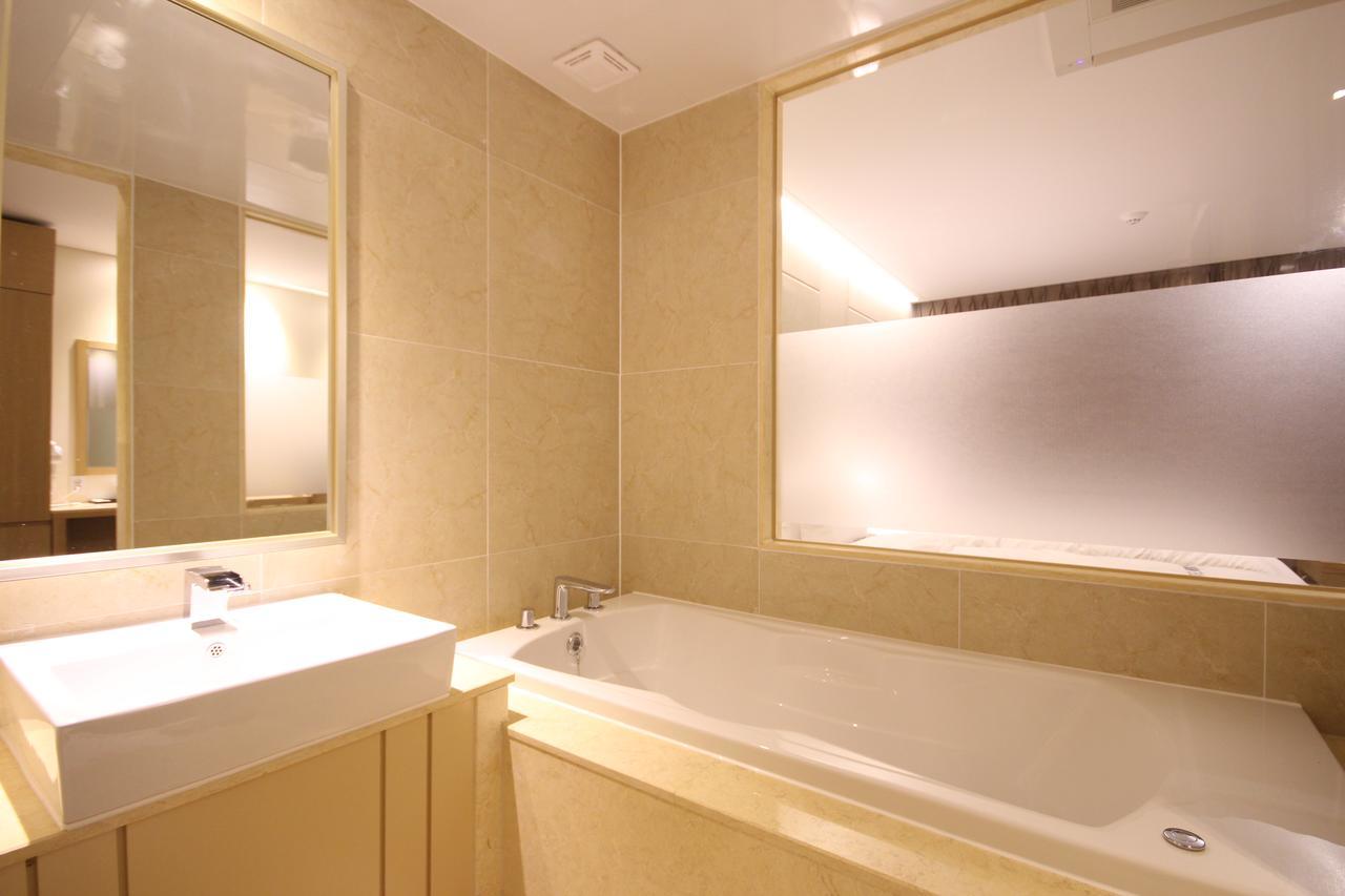 Mbn Hotel Changwon Exterior foto
