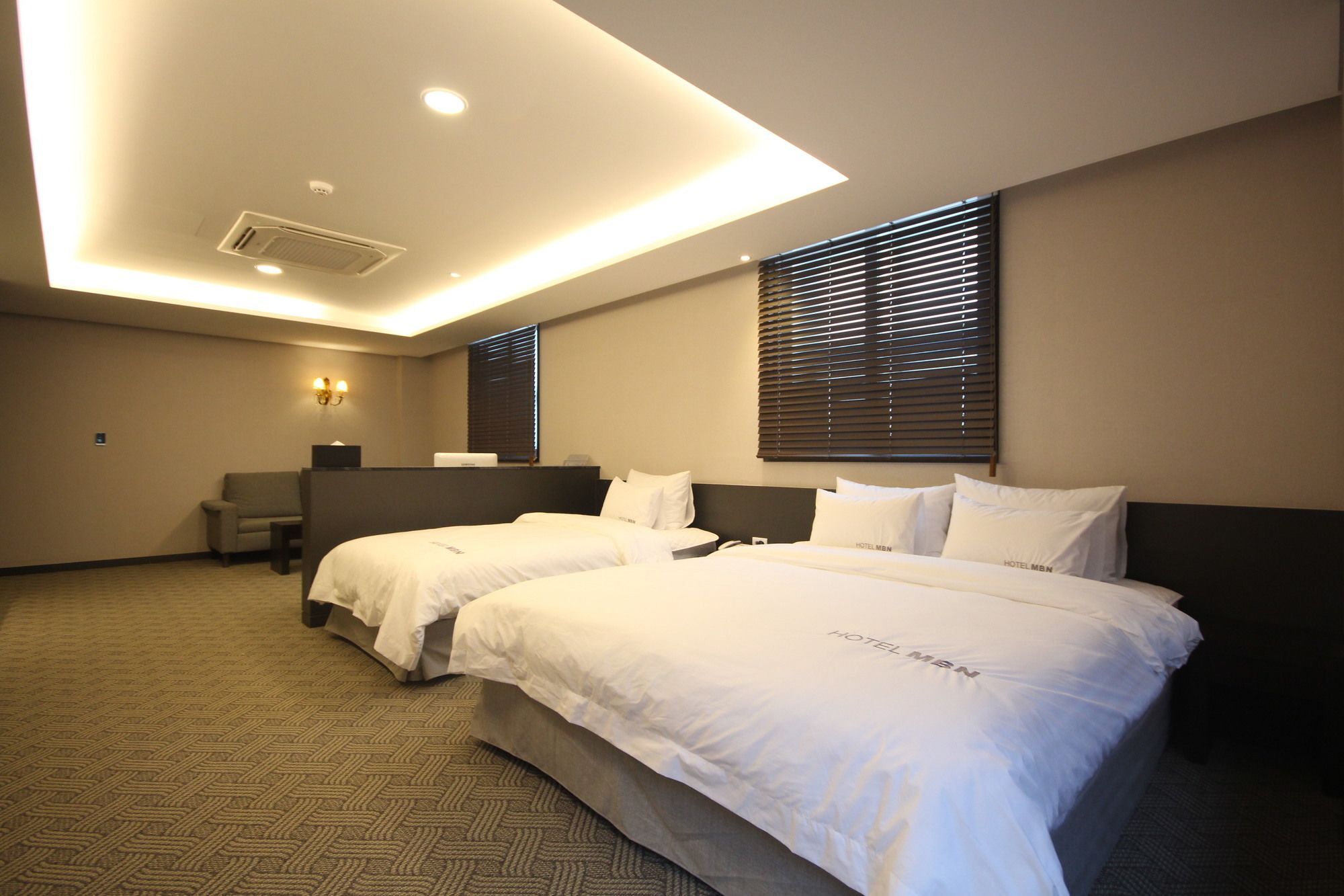 Mbn Hotel Changwon Exterior foto